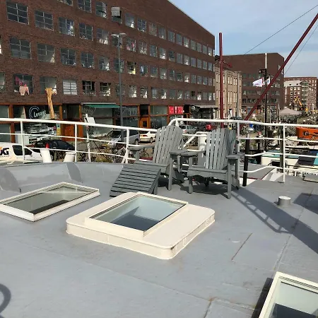 Kw124 Båthotell Amsterdam