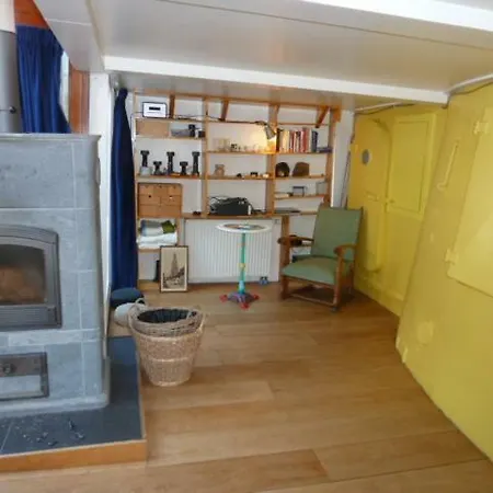 Botel Kw124 Amsterdam